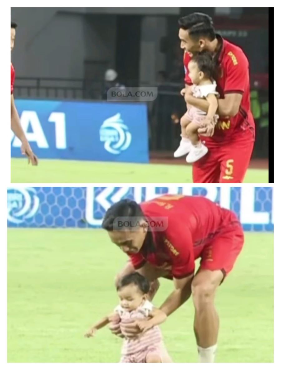 Momen Rizky Ridho mengajak bermain Hanina di rumput hijau.