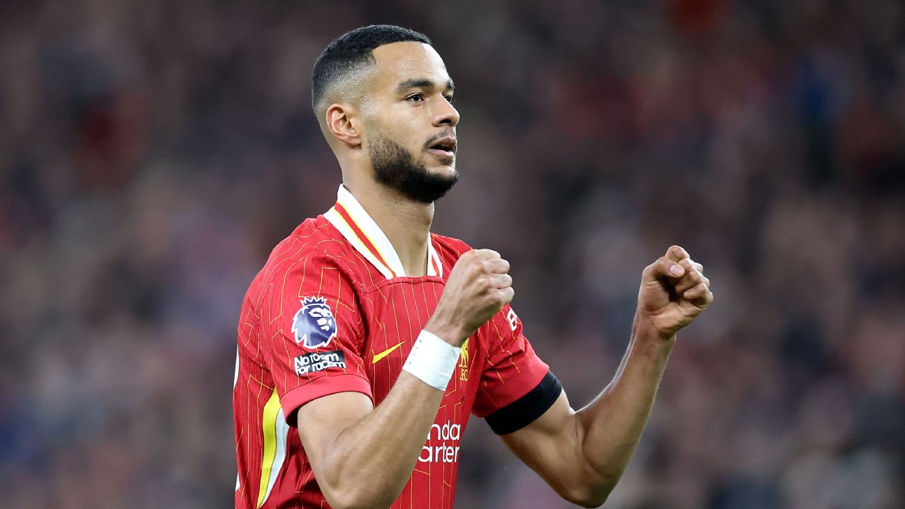 Selebrasi Cody Gakpo usai mencetak gol pembuka Liverpool atas Manchester City di Anfield dalam lanjutan Liga Inggris