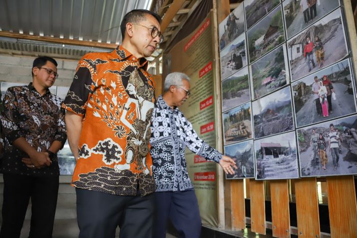 Menteri Kebudayaan Fadli Zon mengunjungi Museum Petilasan Mbah Maridjan yang terletak di Dusun Kinahrejo, Umbulharjo, Cangkringan Selasa (3/12/2024)  Kunjungan Menteri Kebudayaan Fadli Zon