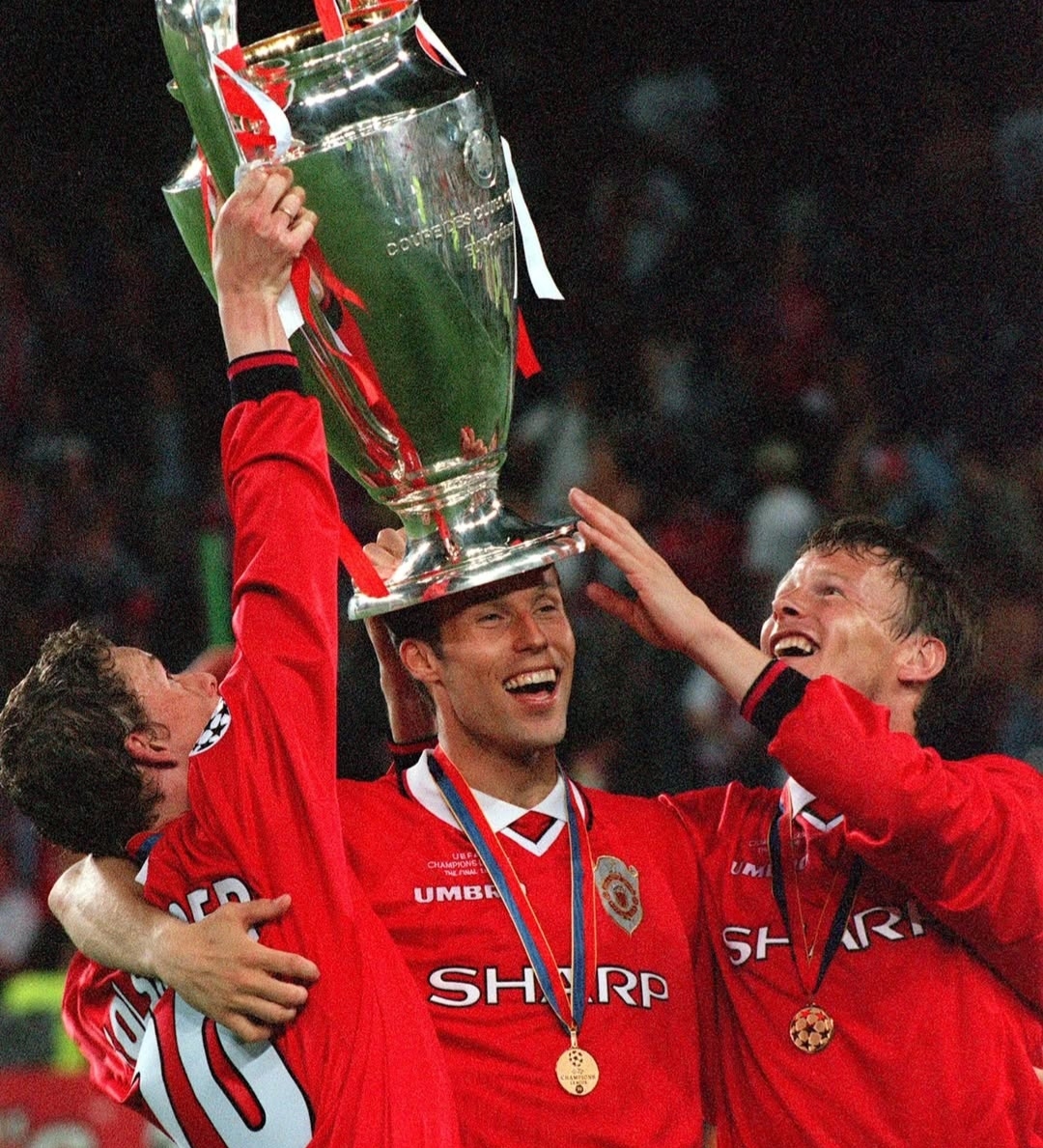 Foto dalam postingan Manchester United di Instagram yang menyindir Gus Miftah terkait penjual es teh (ig Manchester United)