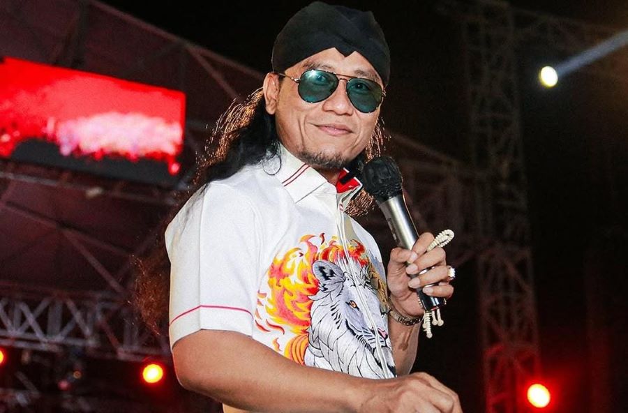 Potret Gus Miftah saat berada di konser.