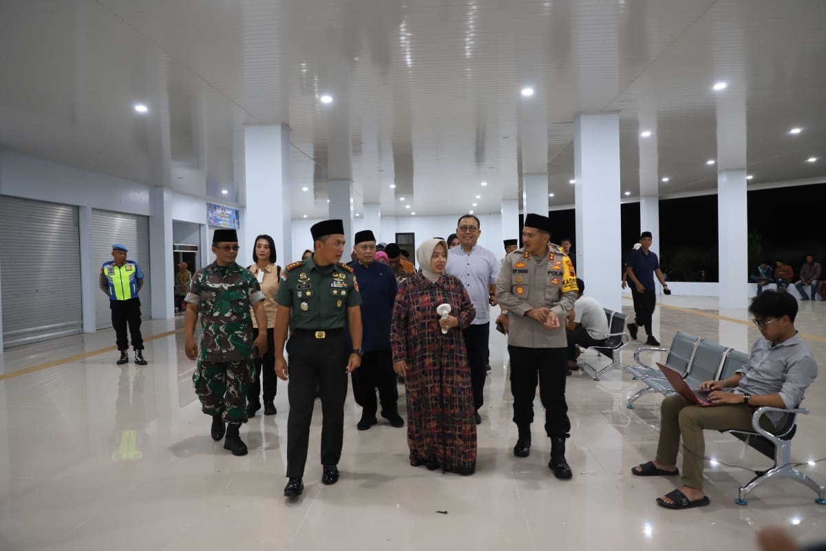 Pemkab Purworejo untuk Radar Jogja  Suasana dalam Terminal Tipe B Kutoarjo.