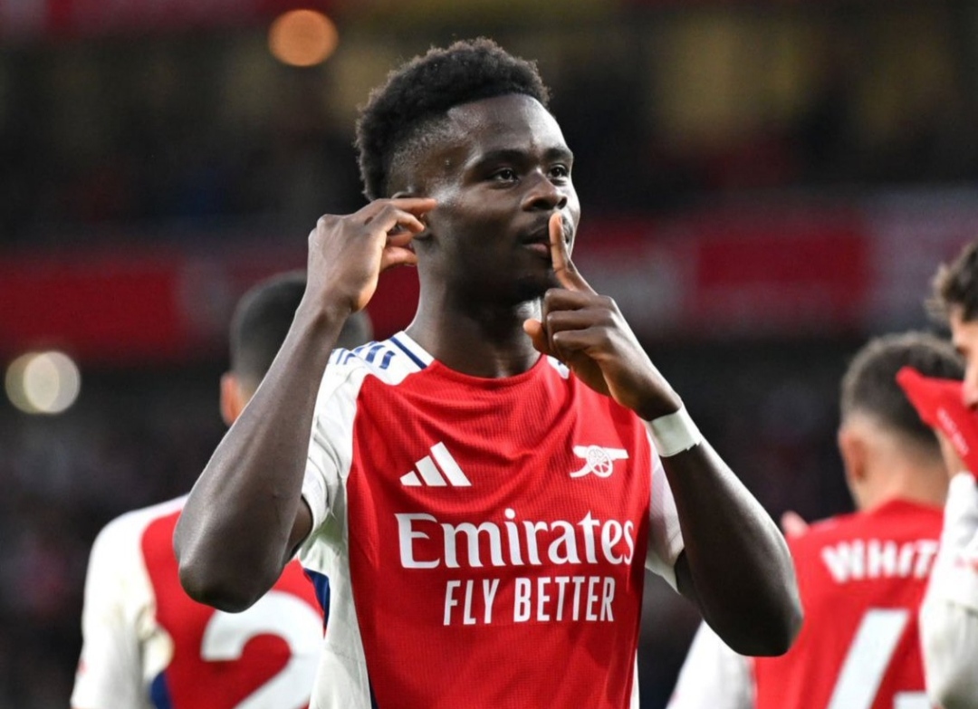 Selebrasi Bukayo Saka usai cetak gol ke gawang AS Monaco dalam kemenangan Arsenal di Liga Champions