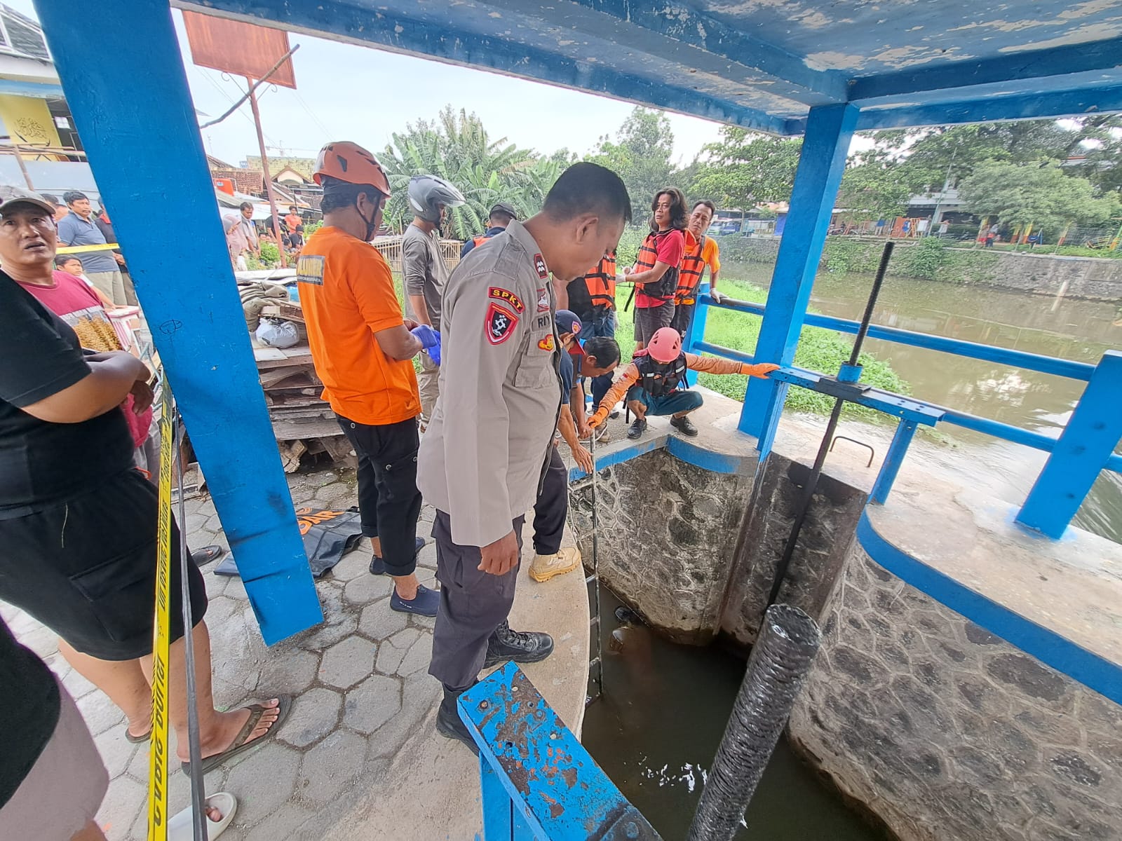 Lokasi penemuan mayat pria di DAM Kali Code yang berada di kawasan Dusun Jotawang Sewon Bantul, Kamis (12/12/2024).