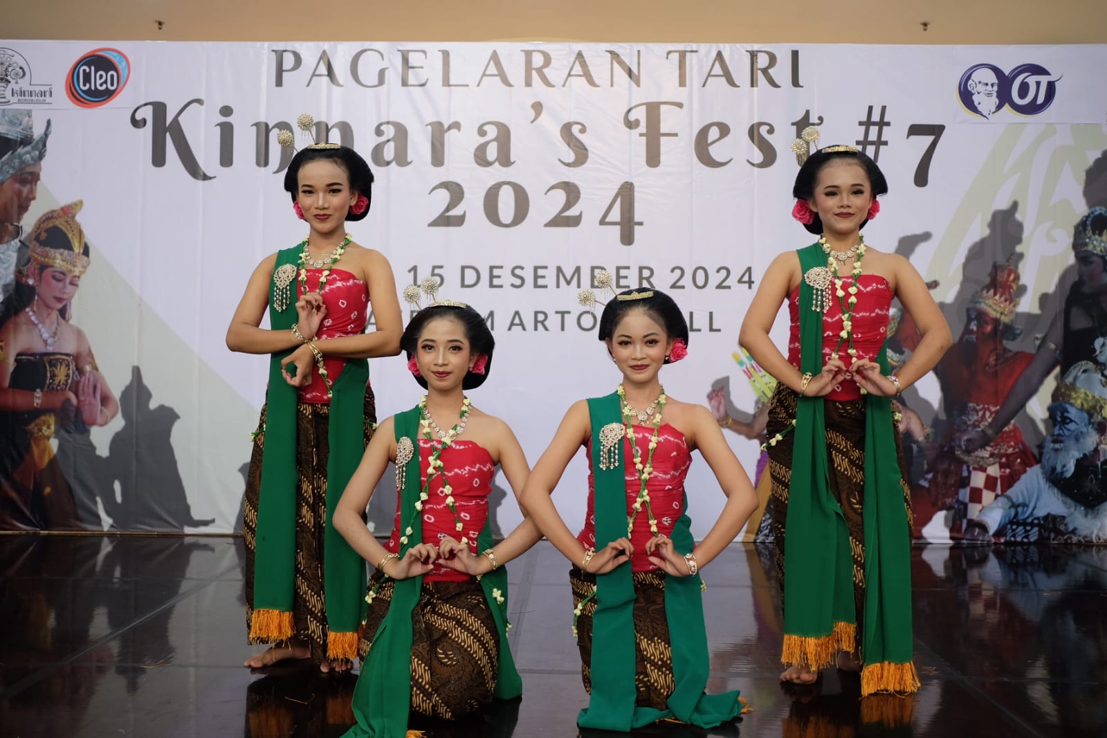 ATRAKTIF: Anak-anak tampak memaksimalkan penampilannya pada gelaran Kinnara