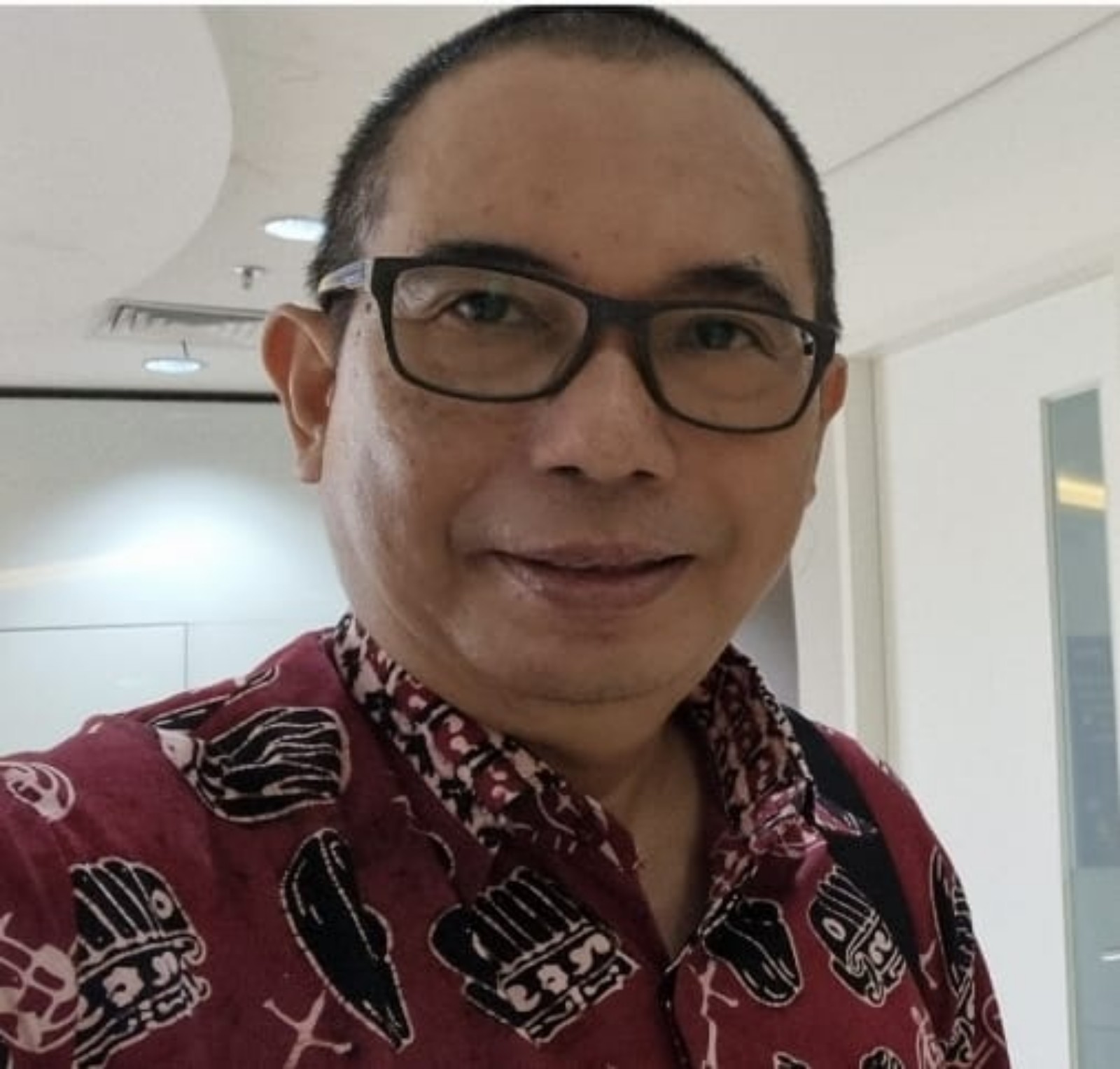 Dekan FH UMY Dr Trisno Raharjo SH, M.Hum