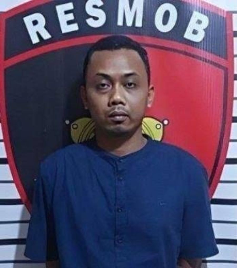 Agus Rahmat Hidayat (38) eks satpam yang dendam usai dipecat nekat membakar Kantor Pelayanan Pajak Pratama Kotabumi, Lampung, pada Sabtu (7/12/2024).