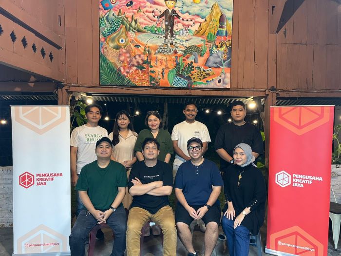Para anggota Asosiasi Pengusaha Kreatif Jaya (APKJ) yang terdiri dari para pelaku bisnis lintas sektor di Jogjakarta