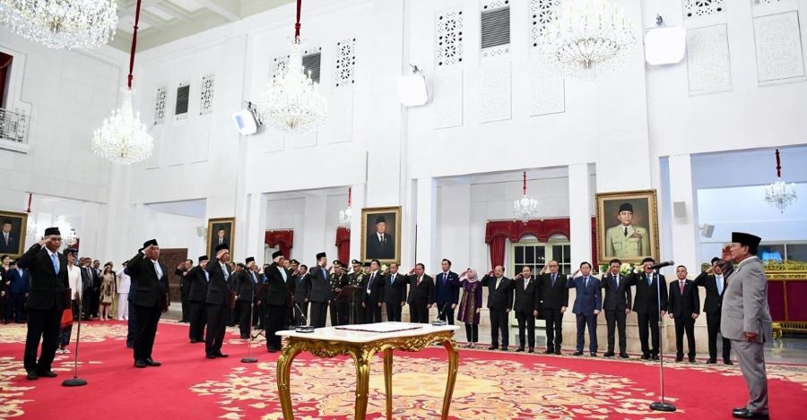 Presiden Prabowo Subianto menyaksikan pengucapan sumpah/janji pimpinan dan Dewas KPK.