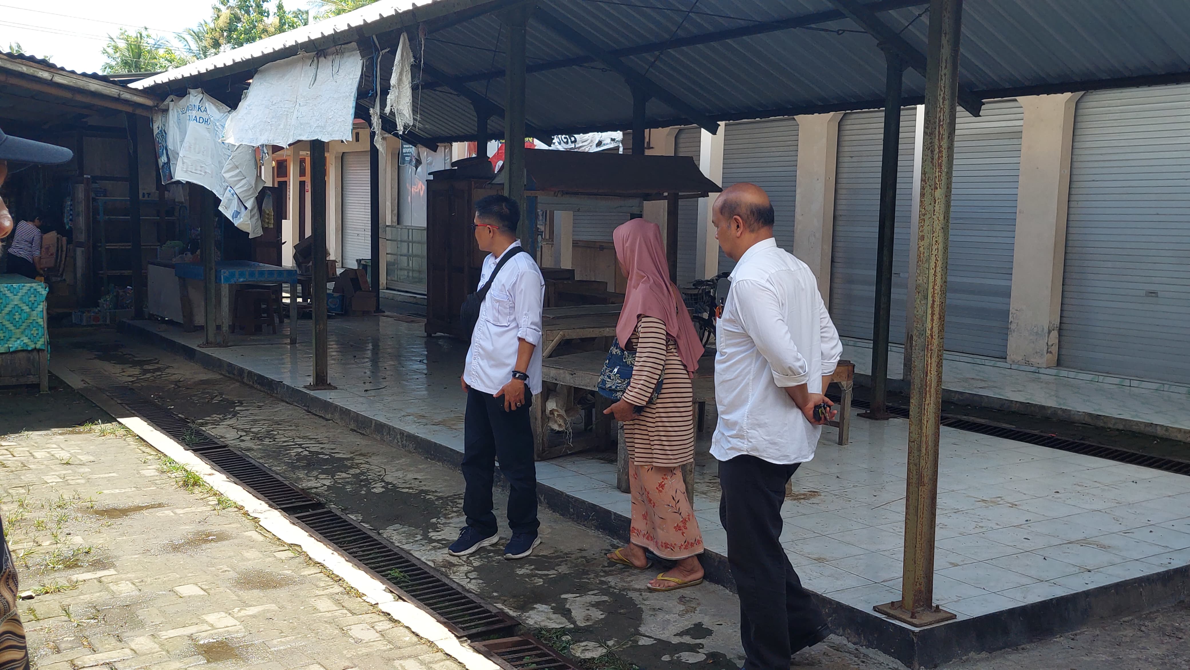 SEPI: Saat siang hari kondisi Pasar Jombokan sudah ditinggal pedagang.