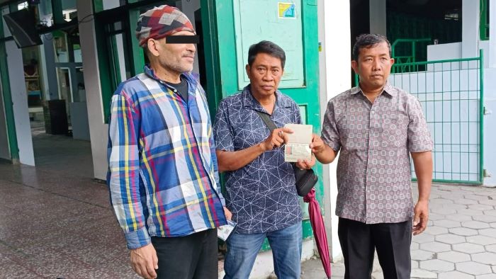 SALAHI ATURAN: Petugas Kanwil Kemenkumhan DIY bersama Kantor Imigrasi Kelas I TPI Yogyakarta menindak WNA asal Maroko di Sleman Senin (23/12/2024).