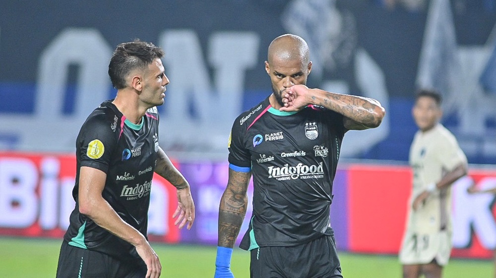 Selebrasi David da Silva setelah mencetak gol dalam kemenangan 3-1 Persib atas Persita (LIB)
