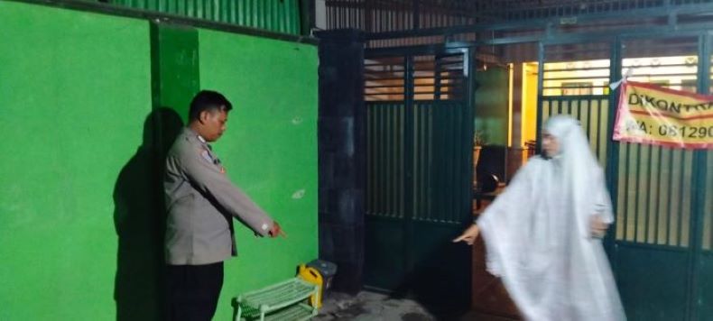 TKP: Lokasi sepeda motor milik Nur Yulad di parkirkan sebelum akhirnya digasak tetangganya sendiri.