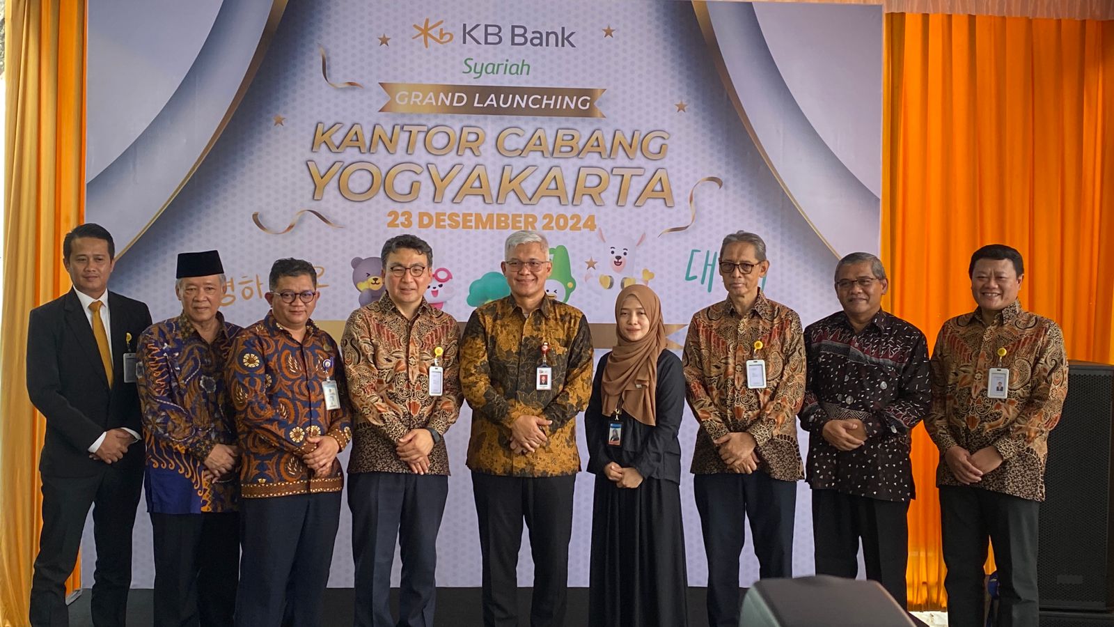TINGKATKAN PELAYANAN: &nbsp;Peresmian Kantor Cabang KB Bank Syariah Yogyakarta baru yang terketak di Jalan Cik Di Tiro No.15, Terban, Gondokusuman, Kota Jogja, Senin (23/12)