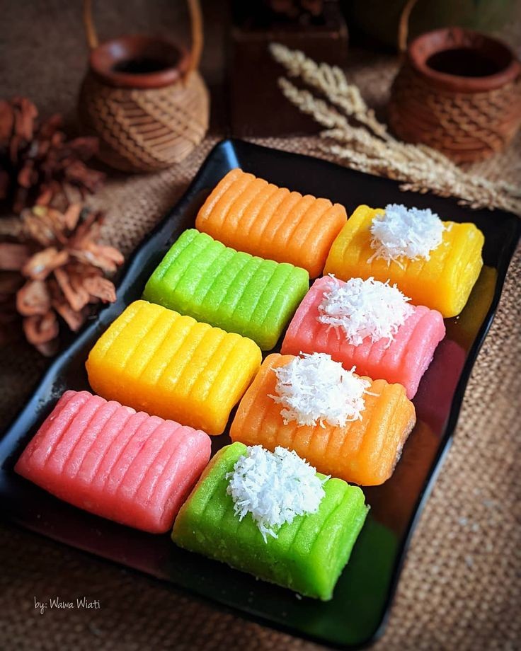 Getuk lindri, camilan tradisional yang memiliki banyak makna.