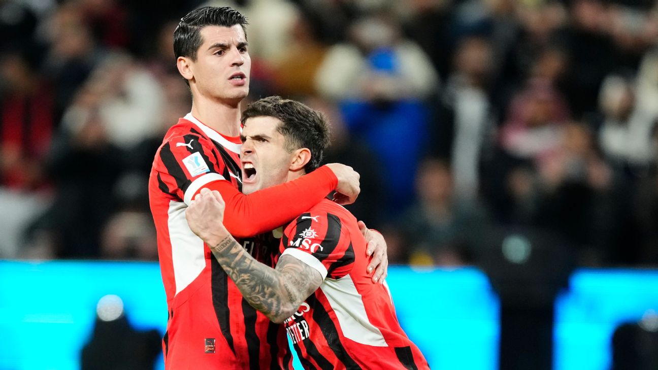 Selebrasi Christian Pulisic bersama Alvaro Morata usai mencetak gol penyeimbang atas Juventus melalui penalti
