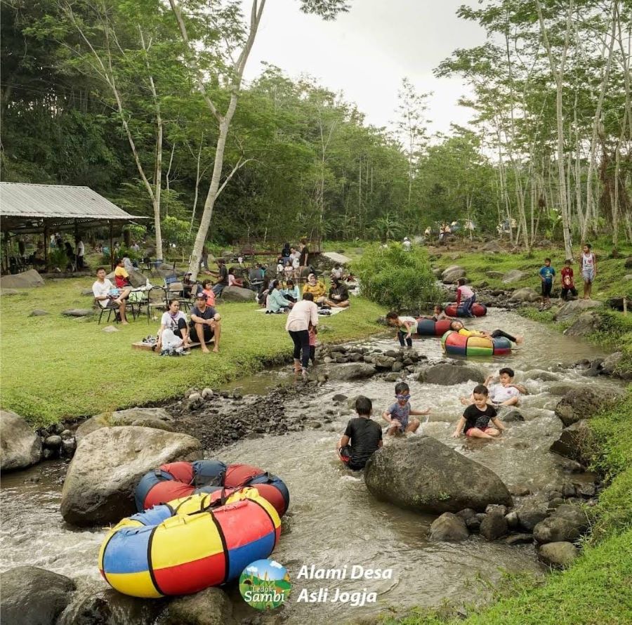 Destinasi wisata alam Ledok Sambi di Kaki Gunung Merapi.