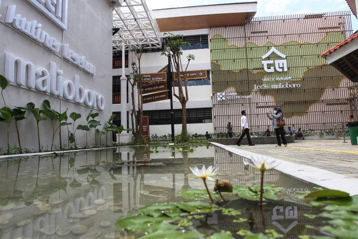 Suasana lokasi baru Teras Malioboro yang berada di Ketandan, kawasan Malioboro, Kota Jogja, Selasa (7/1). Pada pertengahan bulan ini para pedagang TM 2 ditargetkan sudah mulai boyongan ke lokasi baru