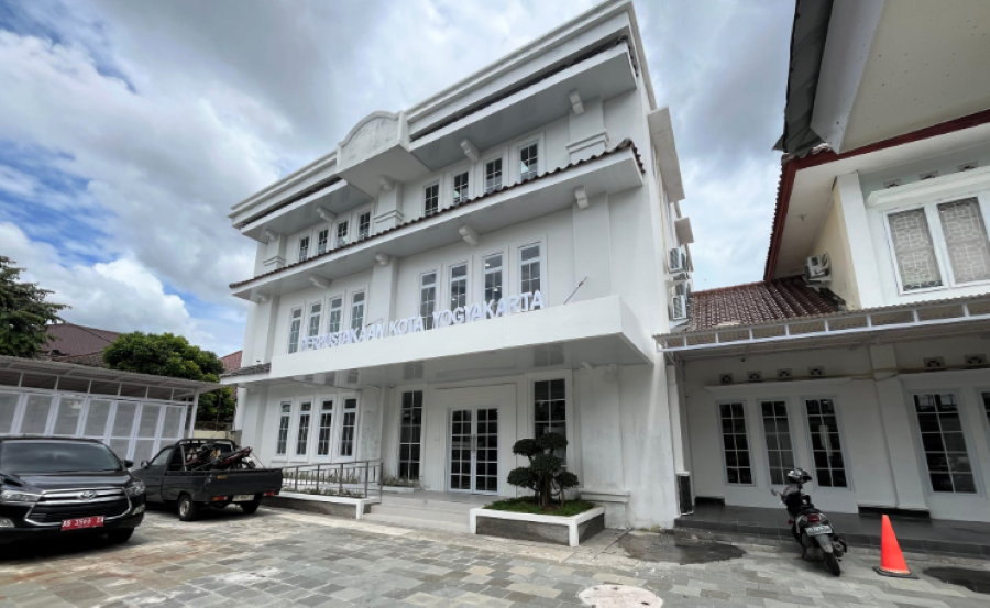 Perpustakaan Kotabaru Jogja dengan wajah baru.