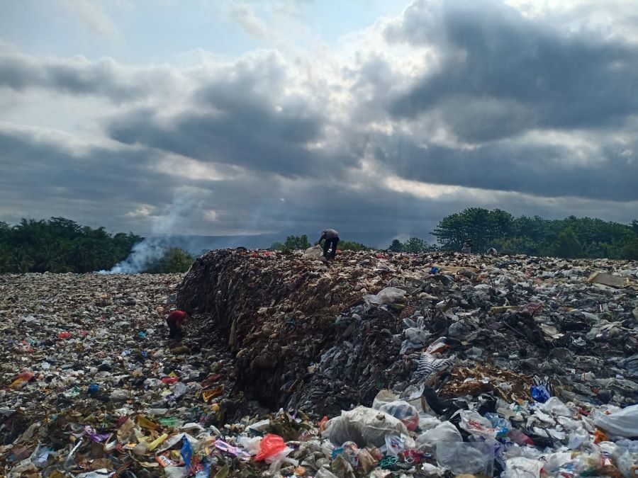 Suasana TPA Jetis Purworejo yang kian menggunung.