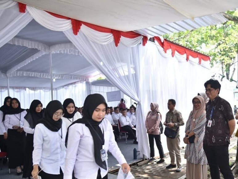 BERADU NASIB : Honorer di lingkup Pemkab Kebumen mengikuti seleksi Pegawai Pemerintah dengan Perjanjian Kerja atau PPPK di Jogja.