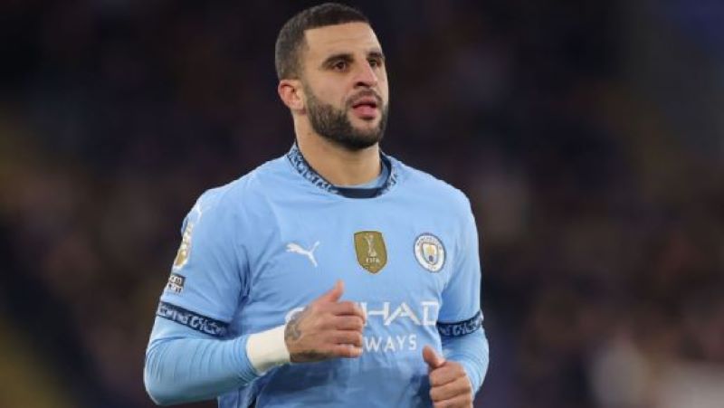 Pemain Manchester City, Kyle Walker dikabarkan tengah dalam incaran AC Milan (getty images)