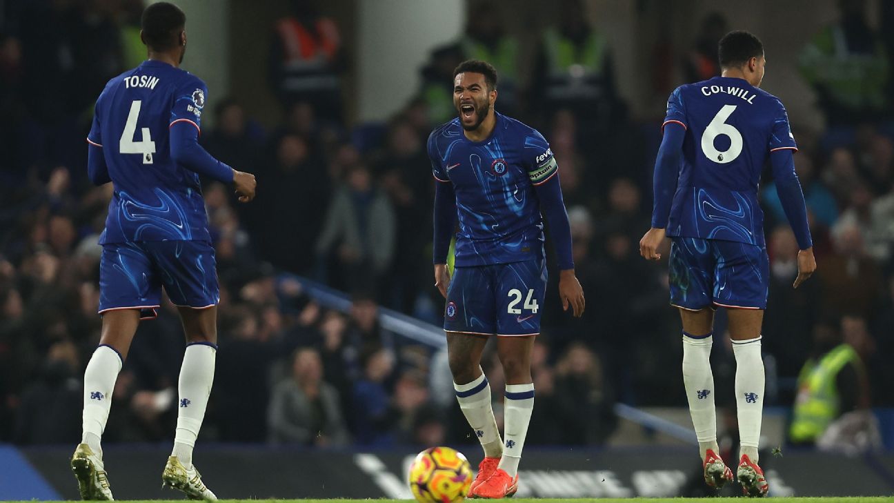 Selebrasi pemain Chelsea rayakan gol penyeimbang atas Bournemouth di menit akhir