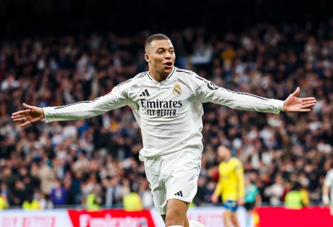 Selebrasi Kylian Mbappe usai mencetak gol ke gawang las Palmas dalam kemenangan 4-1 Real Madrid