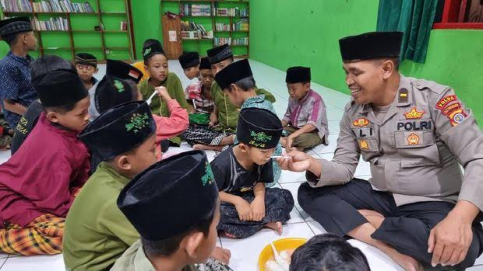Dibantu para donatur dan dukungan berbagai pihak, Ipda Ali Nur Suwandi kini berhasil mengelola delapan rumah singgah bagi anak yatim dan terlantar.