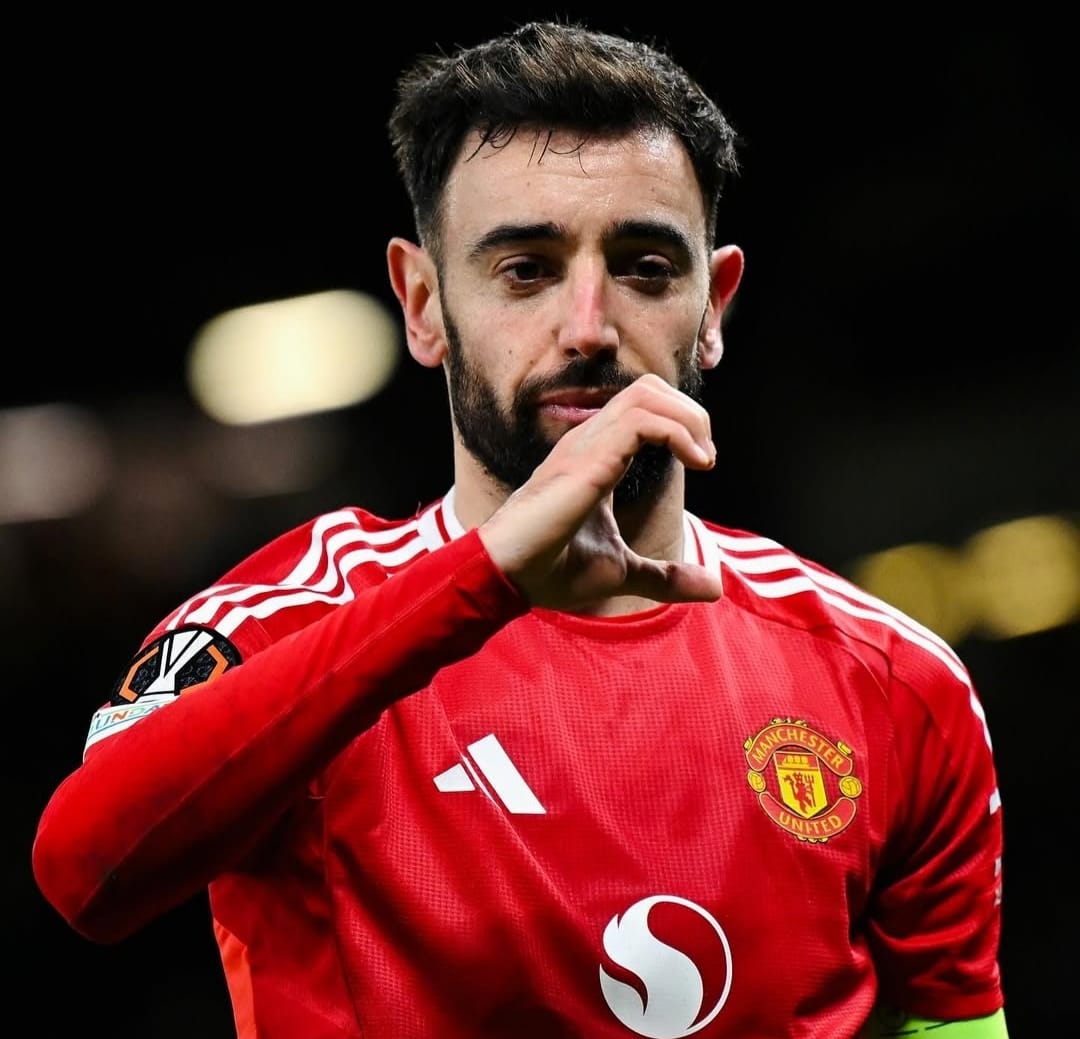 Selebrasi Bruno Fernandes usai mencetak gol kemenangan Manchester United atas Rangers di Europa League
