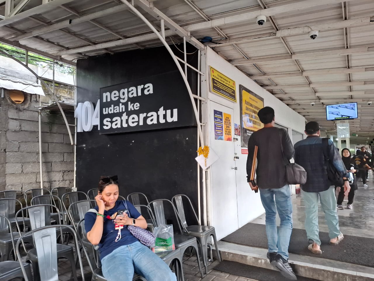 Wisatawan asing dari 104 negara sudah mengunjungi tempat makan Sate Ratu Yogyakarta.