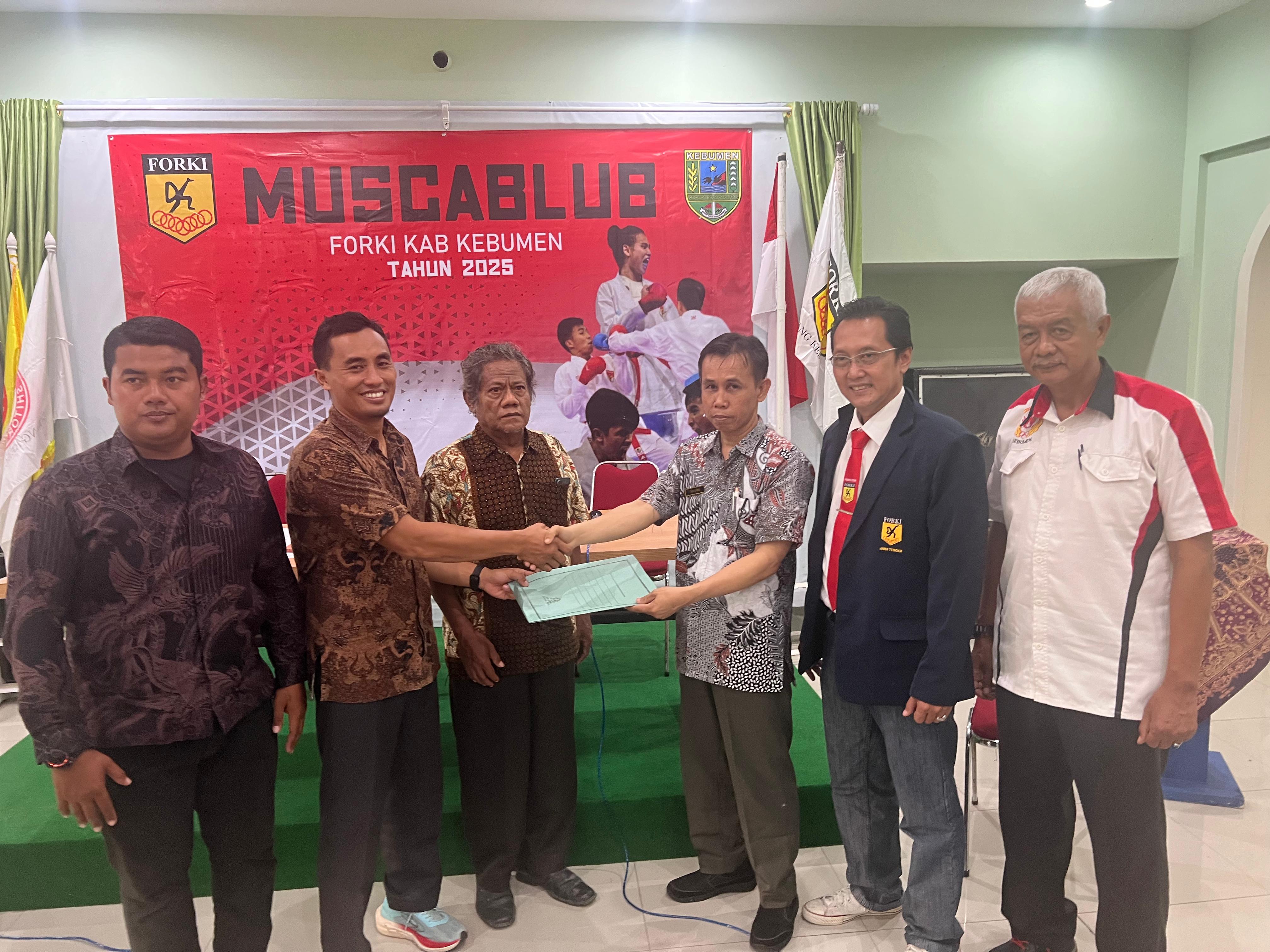 PENGURUS BARU : Federasi Olahraga Karate-Do Indonesia (Forki) Kebumen menggelar suksesi kepemimpinan organisasi untuk periode 2025-2029.