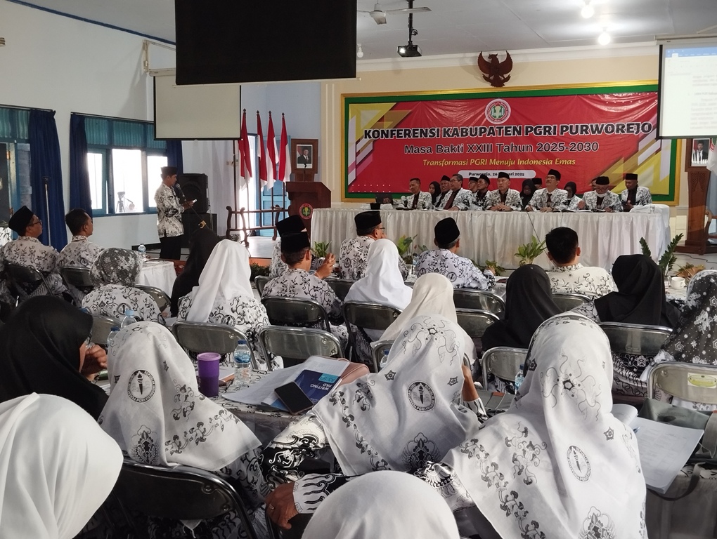 Konferensi Kabupaten (Konkab) PGRI Purworejo Masa Bakti XXIII dengan tema Transformasi PGRI Menuju Indonesia Emas yang digelar&nbsp; di Gedung PGRI Kabupaten Purworejo, pada Minggu (26/1)  &nbsp;