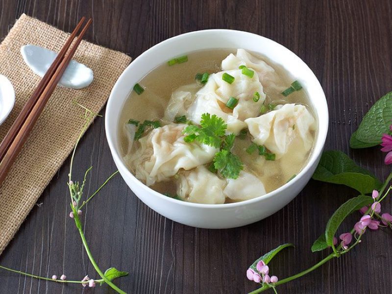 Sup Wonton menu perayaan Imlek dan resepnya.