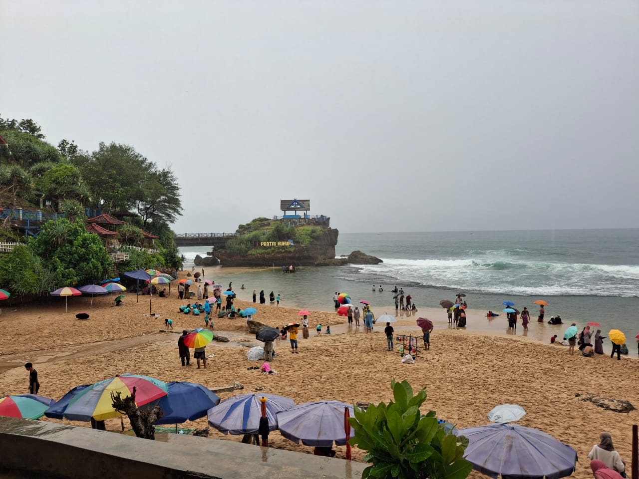 suasana liburan di beberapa objek wisata di Gunungkidul.