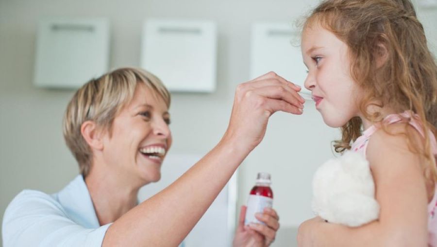 Lindungi si kecil dengan memberikan vitamin yang tepat.