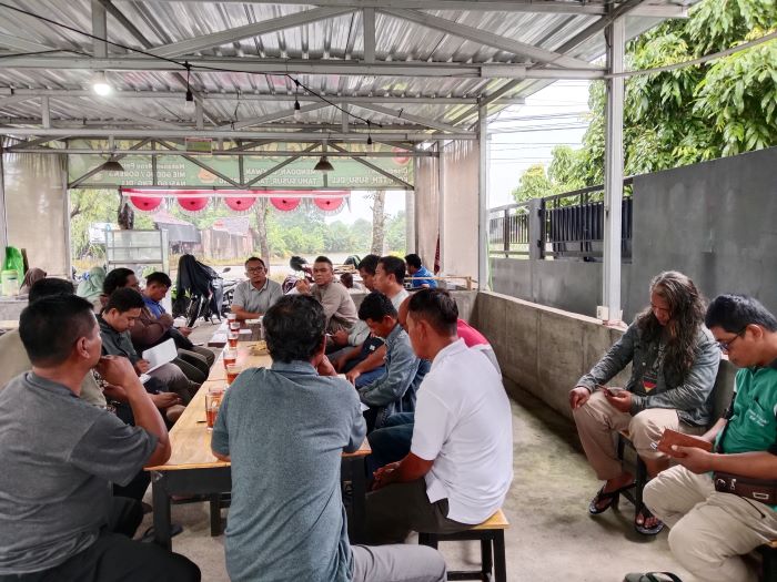 MUSYAWARAH: Pertemuan membahas persoalan top up Rp 5 ribu pada petani di Tirtomartani, Kalasan.