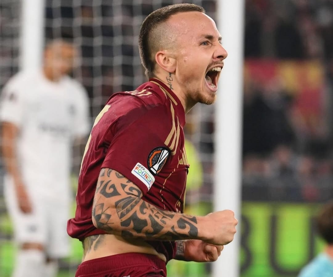 Selebrasi Angelino usai mencetak gol pembuka dalam kemenangan 2-0 AS Roma atas Eintracht Frankfurt