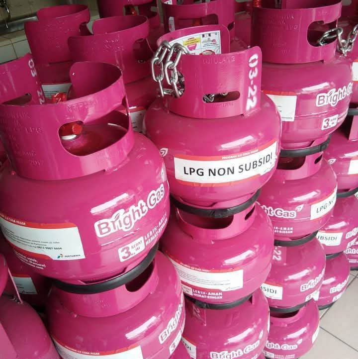 Pertamina membantah mengedarkan Bright Gas 3 Kg. Bright gas 3 Kg pernah beredar di Jabodetabek dan Jawa timur pada tahun 2018.