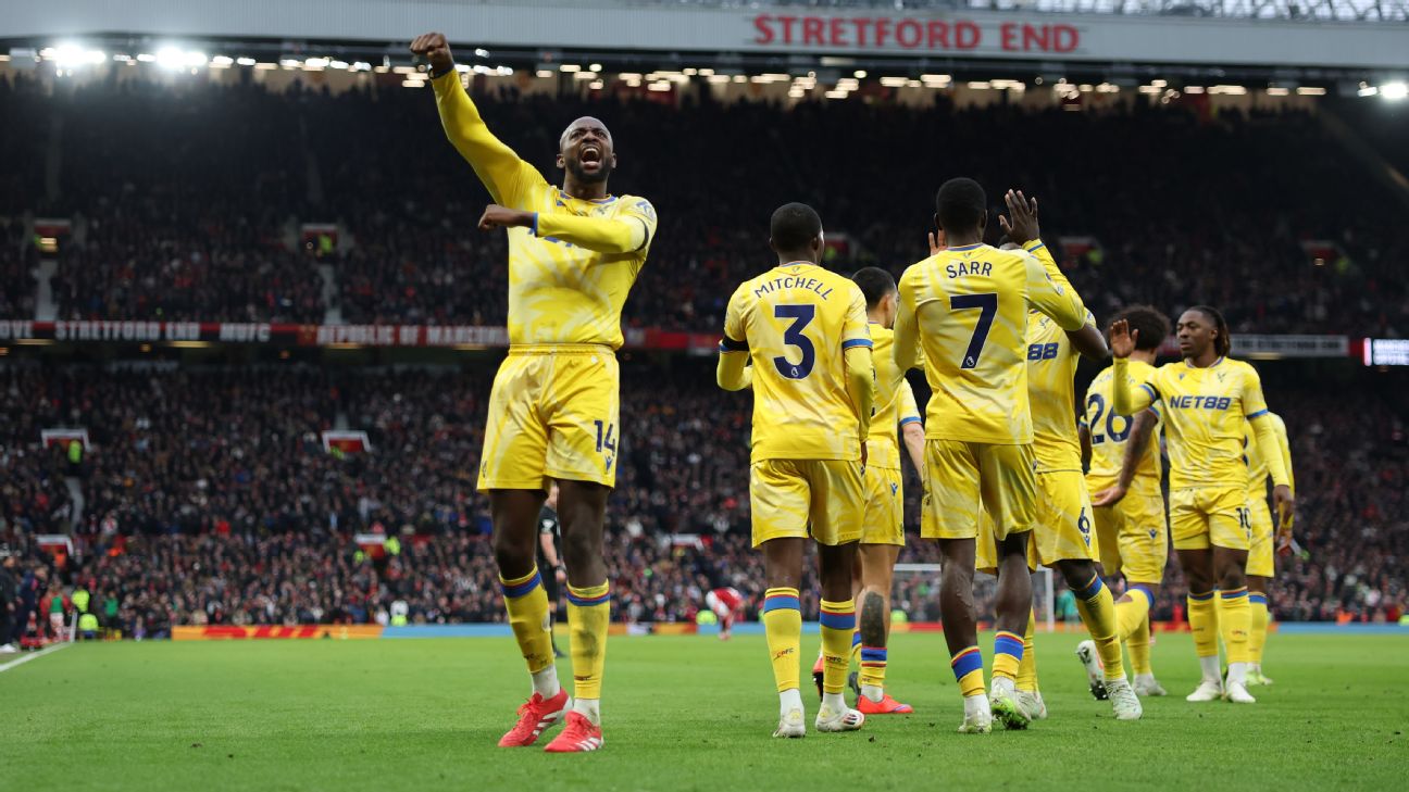 Selebrasi Jean-Philippe Mateta usai mencetak gol ke gawang Manchester United dalam kemenangan 2-0 Crystal Palace di Liga Inggris