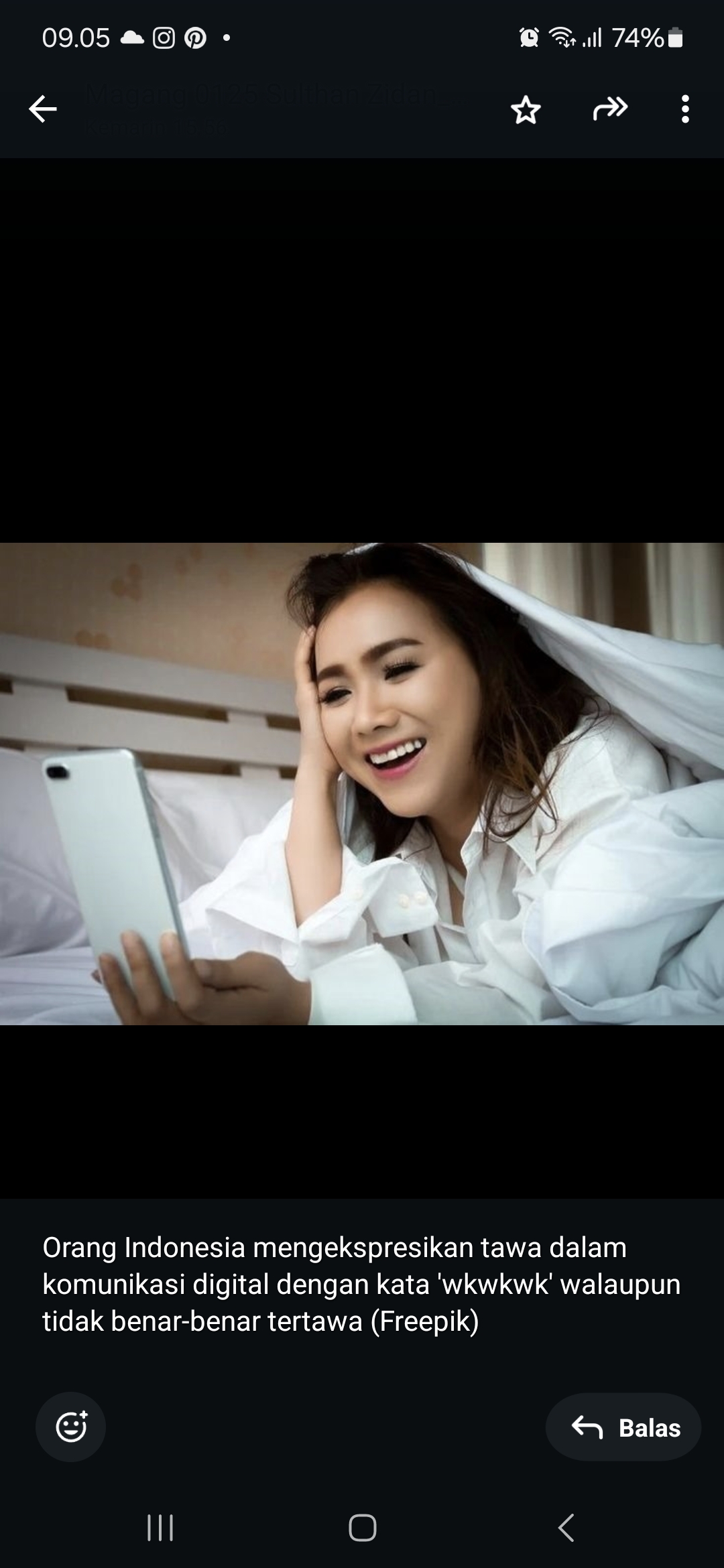 Orang Indonesia mengekspresikan tawa dalam komunikasi digital dengan kata