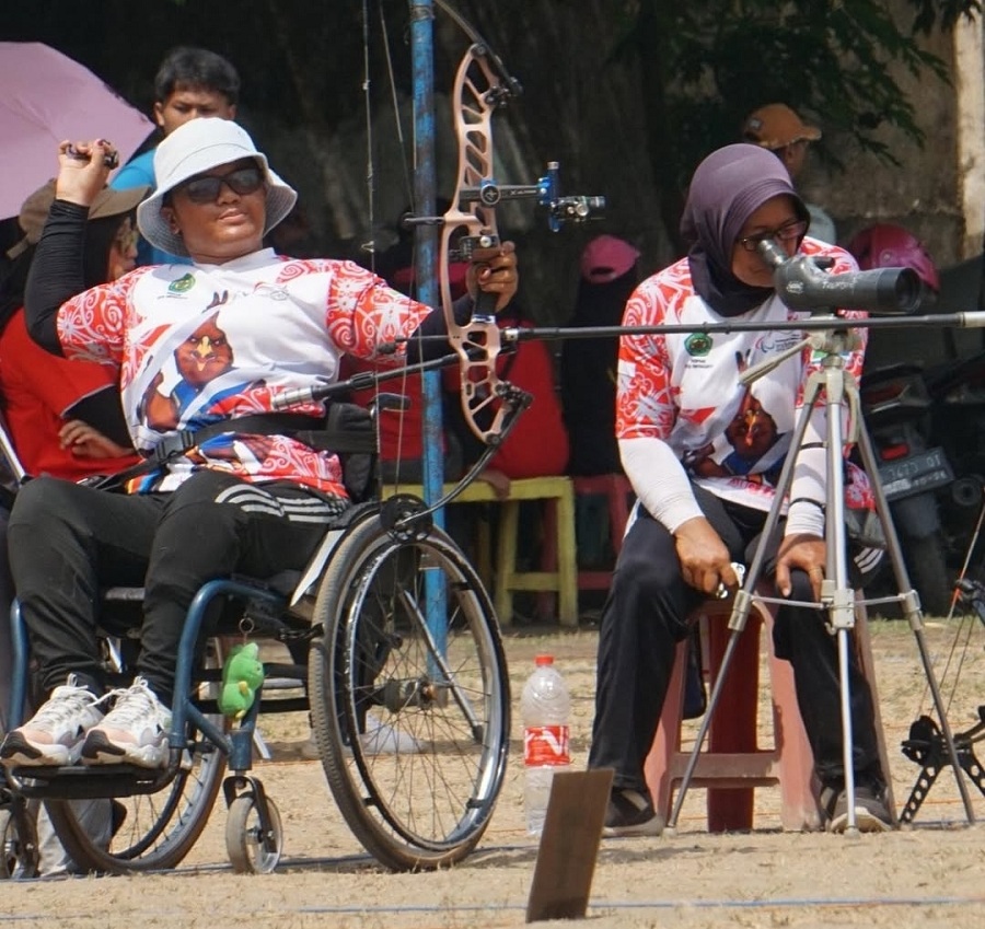 SERIUS: Atlet Cabor Panahan NPCI Kota Jogja saat Berlomba.