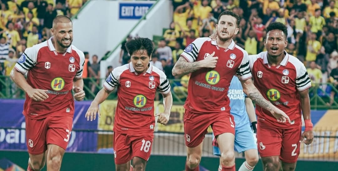 Selebrasi pemain PS Barito Putera usai kalahkan Semen Padang
