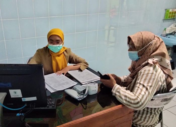HARI PERTAMA: Pelayanan pemeriksaan kesehatan gratis di Puskesmas Ponjong 1, Gunungkidul Senin (10/2/2025).