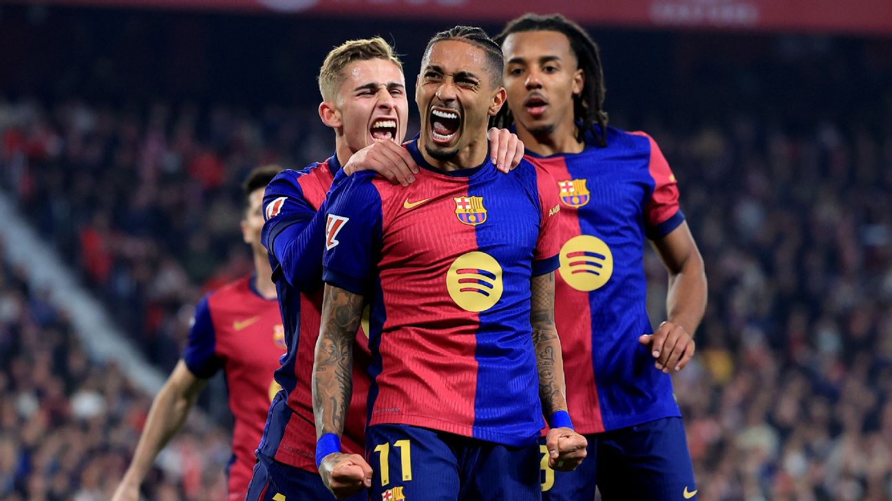 Selebrasi penggawa Barcelona dalam kemenangan 4-1 atas Sevilla di La Liga