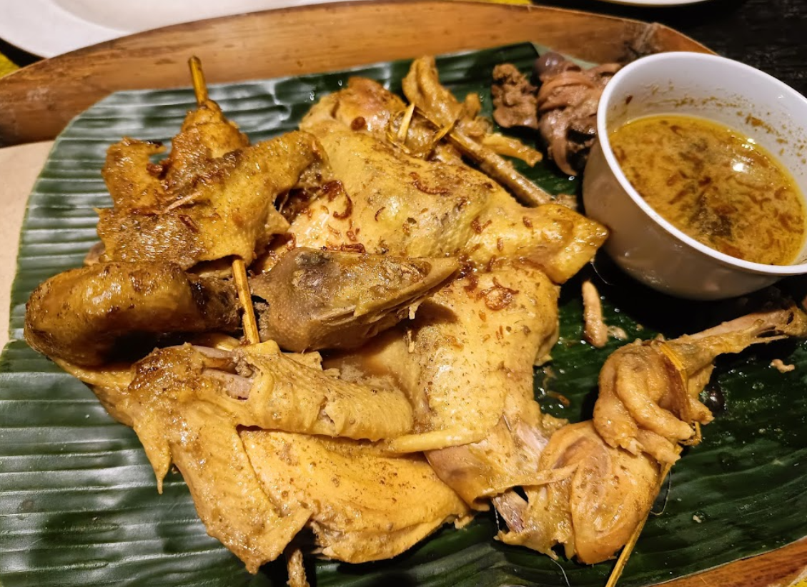 Ingkung ayam.