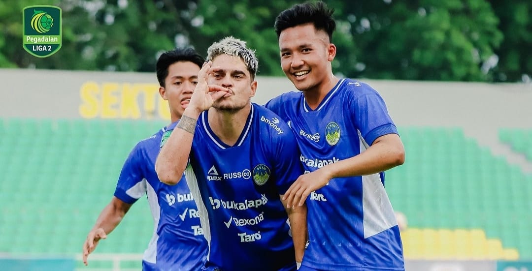 Selebrasi pemain PSIM Jogja usai Rafinha mencetak gol dalam kemenangan 3-1 atas Deltras (IG PSIM)