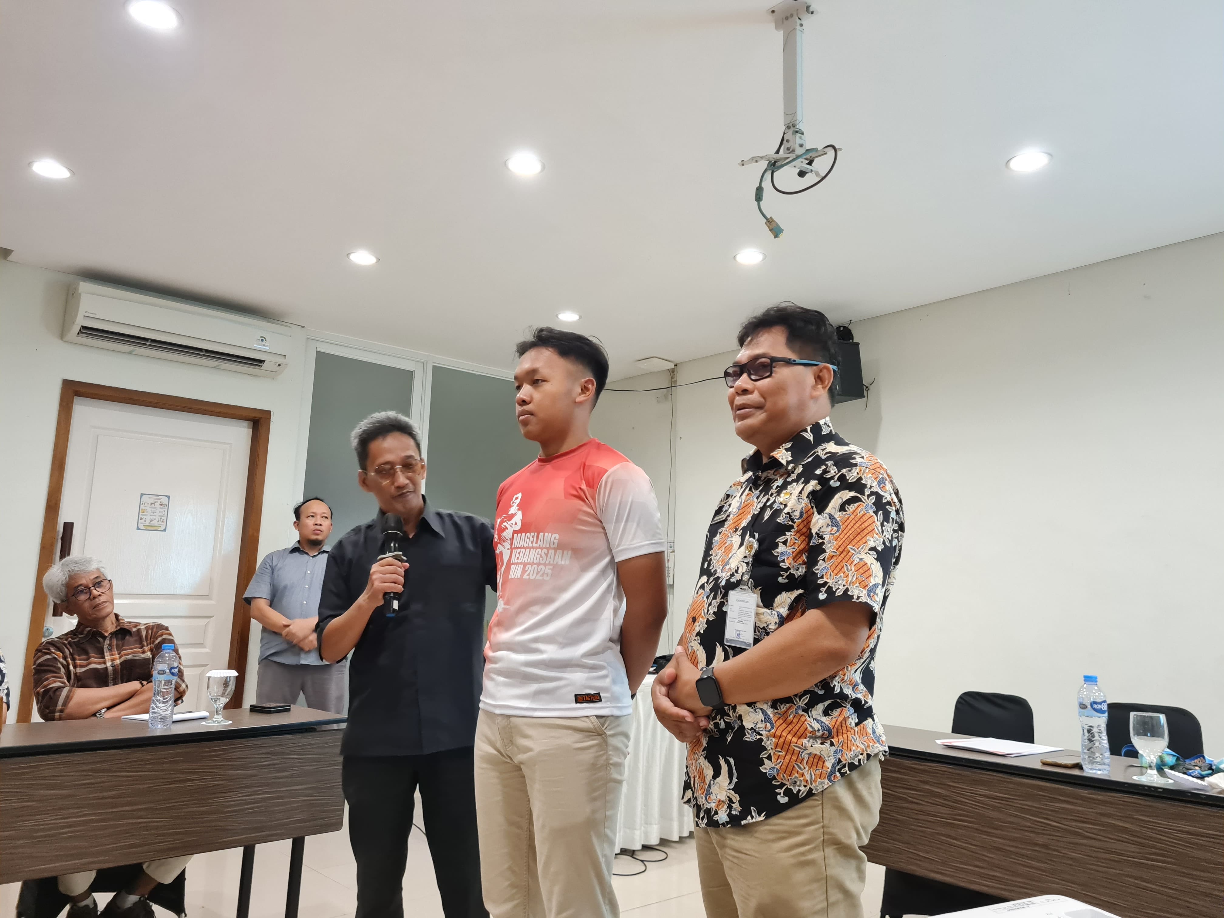 &nbsp;  PAMER JERSEY: Pemkot bakal menggelar event Magelang Kebangsaan Run 2025 pada 5 Mei mendatang.