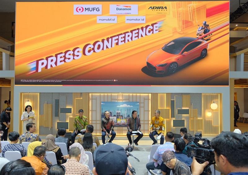 Kali Keempat, Danamon bersama Adira Finance dan didukung MUFG Manjakan Pengunjung IIMS Jakarta 2025