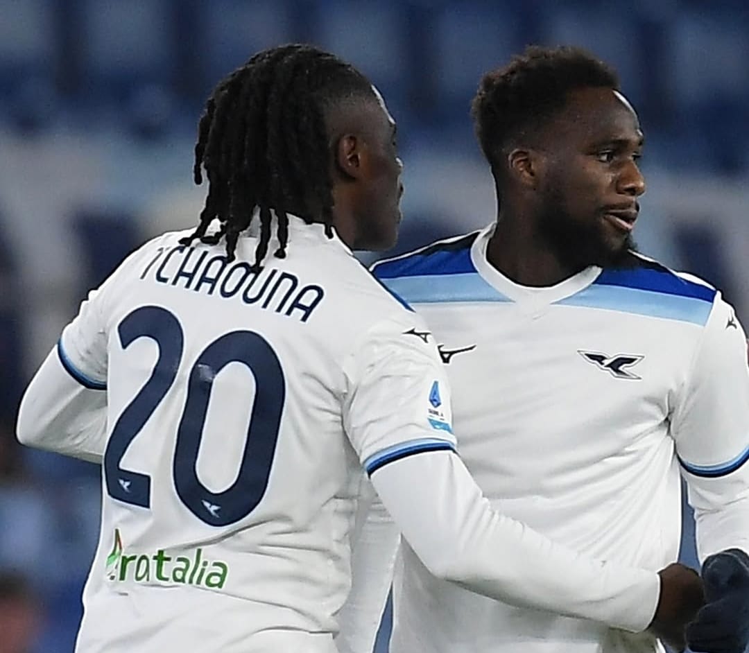 Selebrasi Boulaye Dia usai mencetak gol penyeimbang bagi Lazio saat menjamu Napoli
